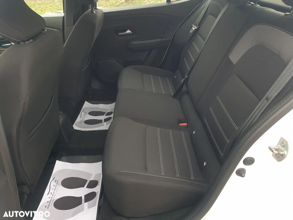 Dacia Logan TCe 90 MT6 Prestige - 17