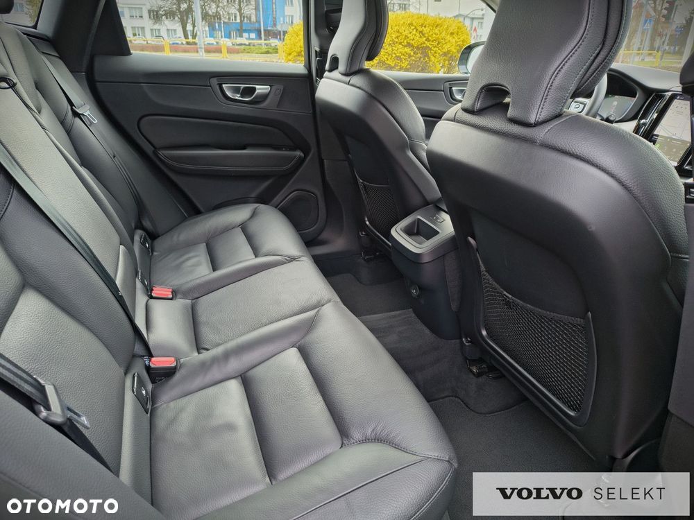 Volvo XC 60 - 24