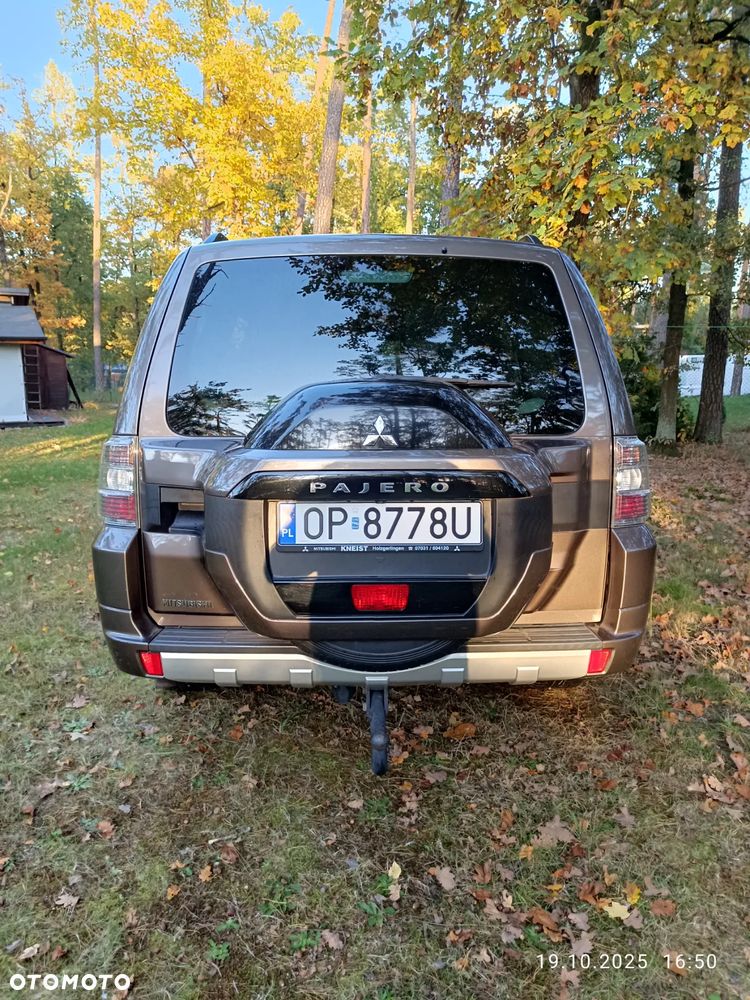 Mitsubishi Pajero - 8