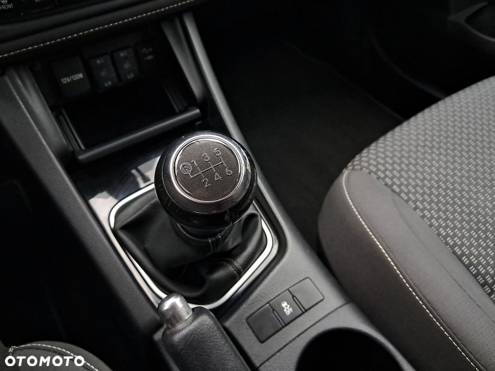 Toyota Corolla 1.6 Premium EU6 - 27