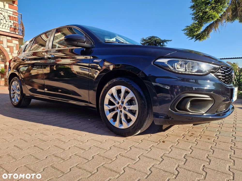 Fiat Tipo 1.4 16v Lounge EU6d - 11