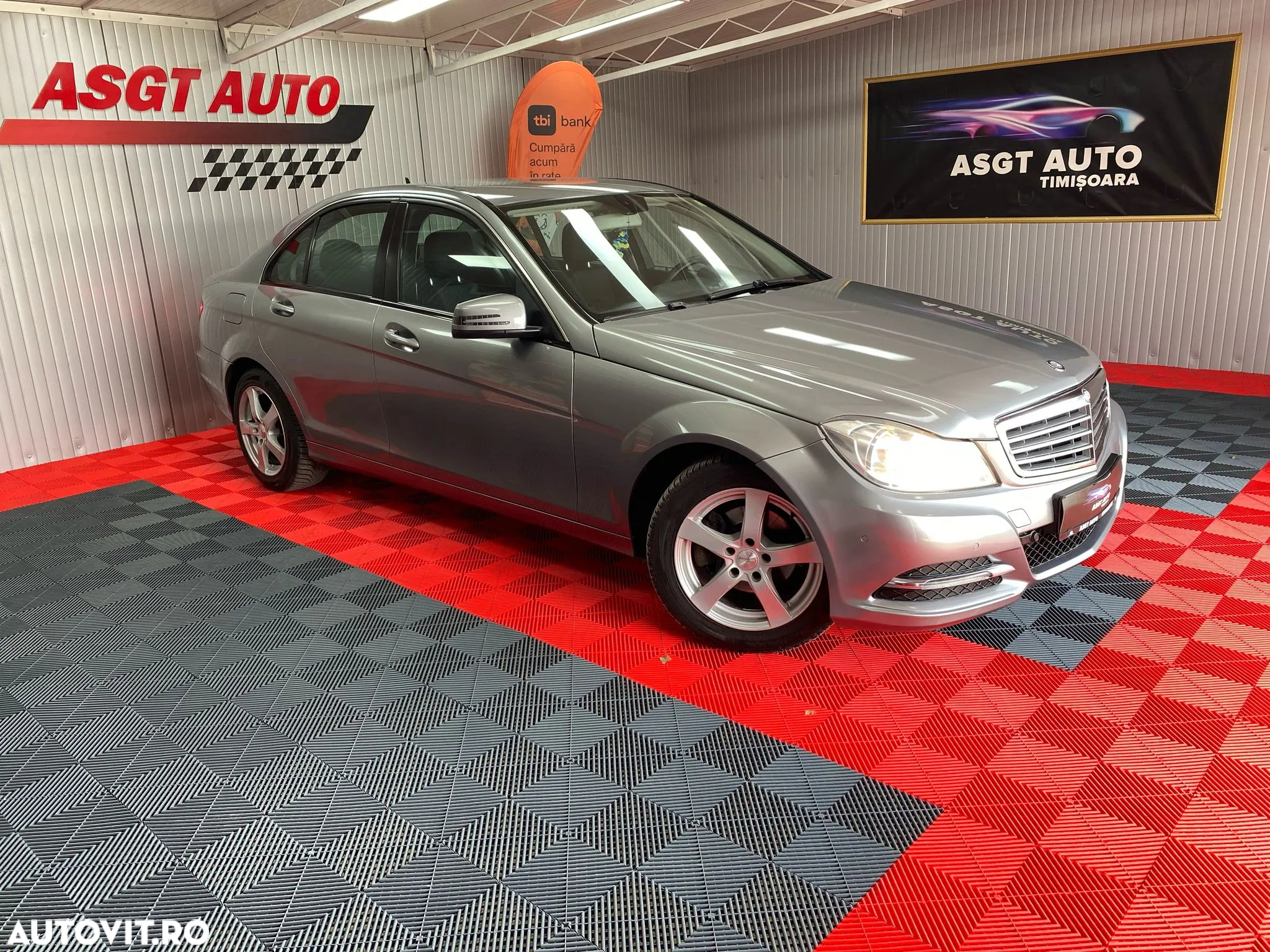 Mercedes-Benz C - 3