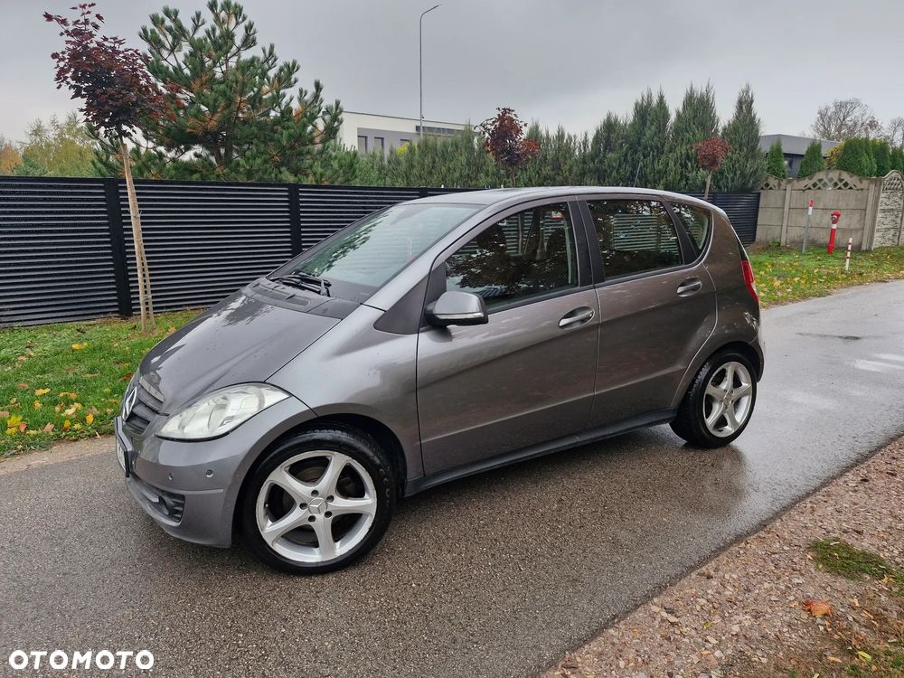 Mercedes-Benz A-Class 2011 photo 4