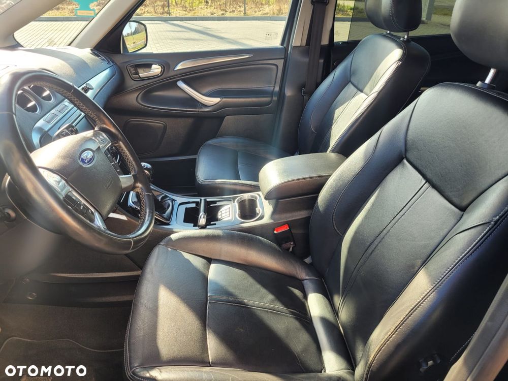 Ford S-Max 2.0 TDCi DPF Titanium X - 17