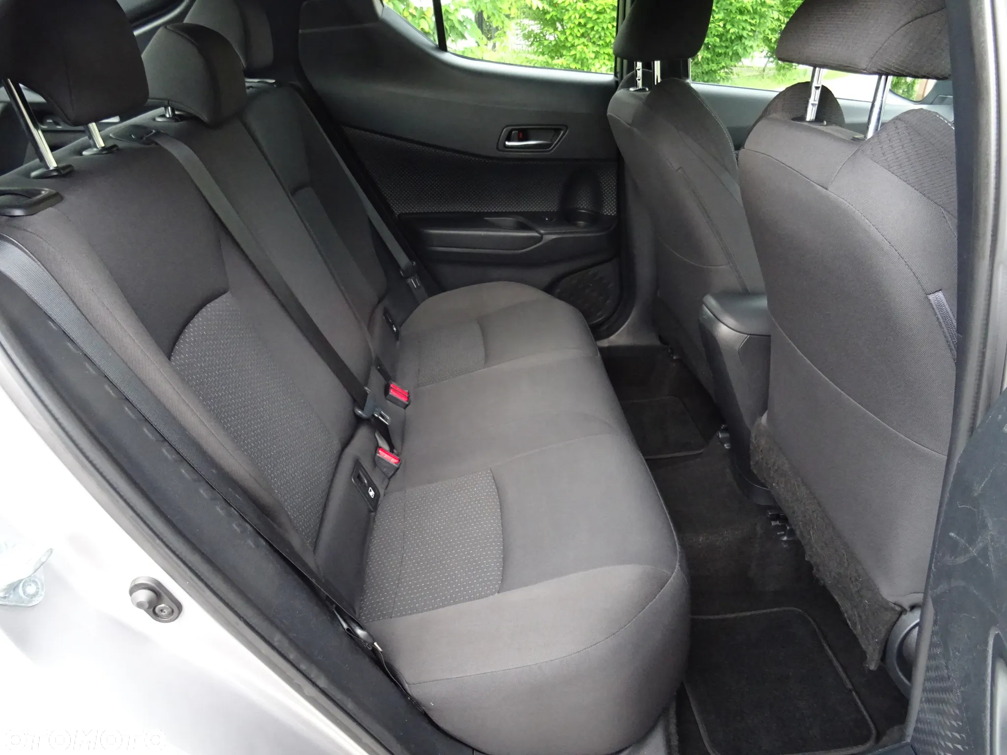 Toyota C-HR 1.2 T Premium - 9