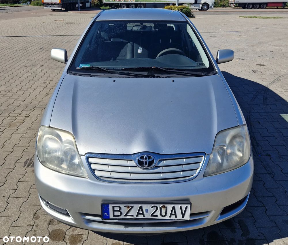 Toyota Corolla - 2