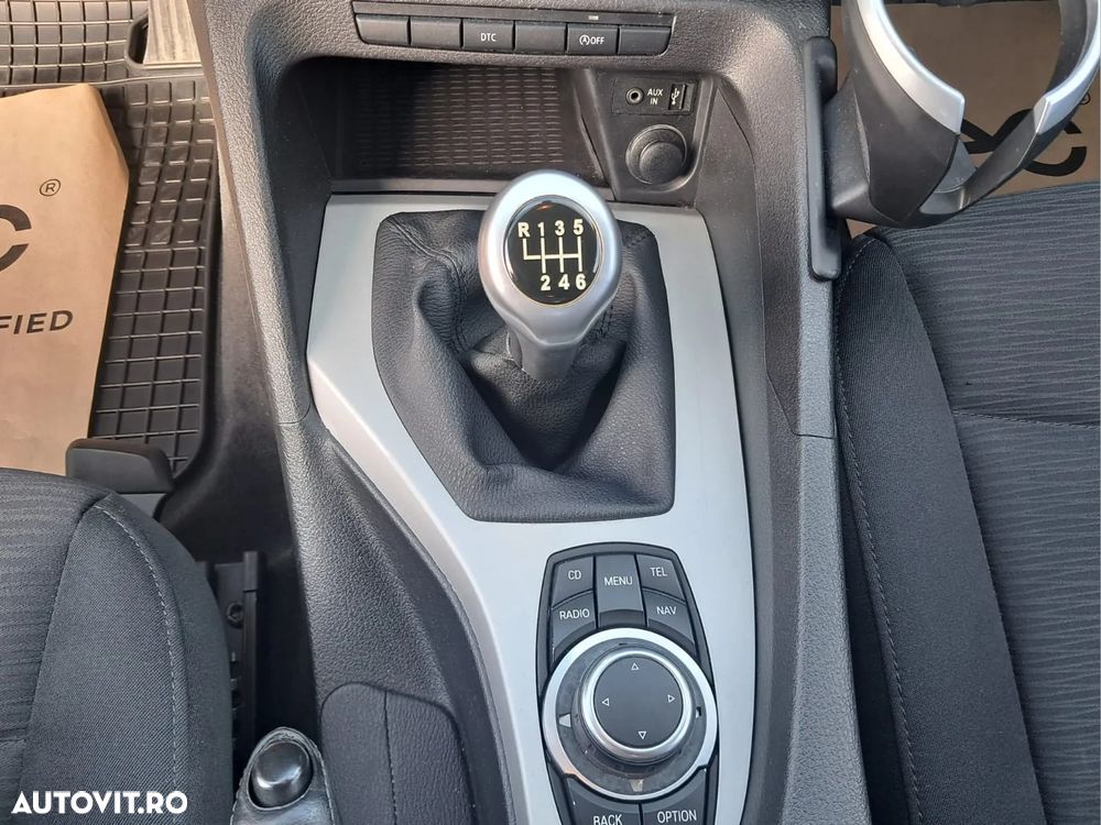 BMW X1 sDrive18d - 18