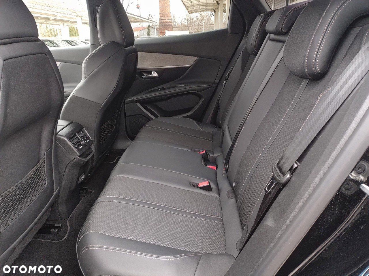 Peugeot 3008 1.2 PureTech GT S&S EAT8 - 10