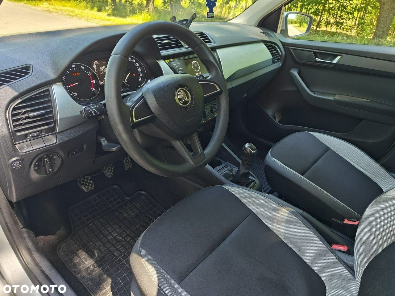 Skoda Fabia - 9