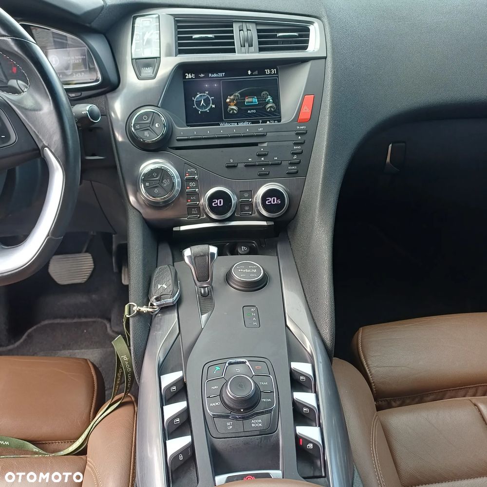 Citroën DS5 2.0 HDi Hybrid4 SoChic MCP - 6