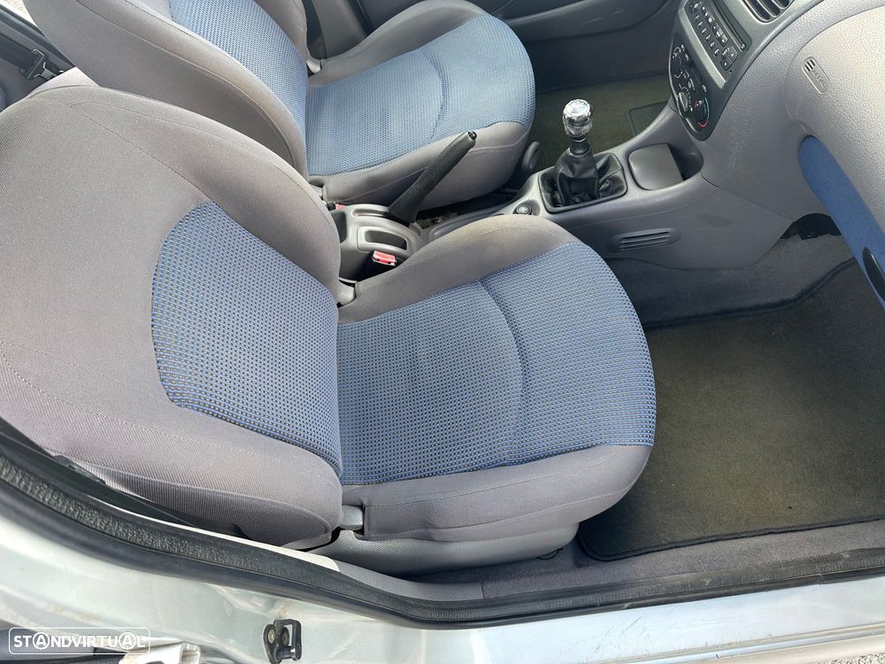 Peugeot 206 1.1 XT - 8