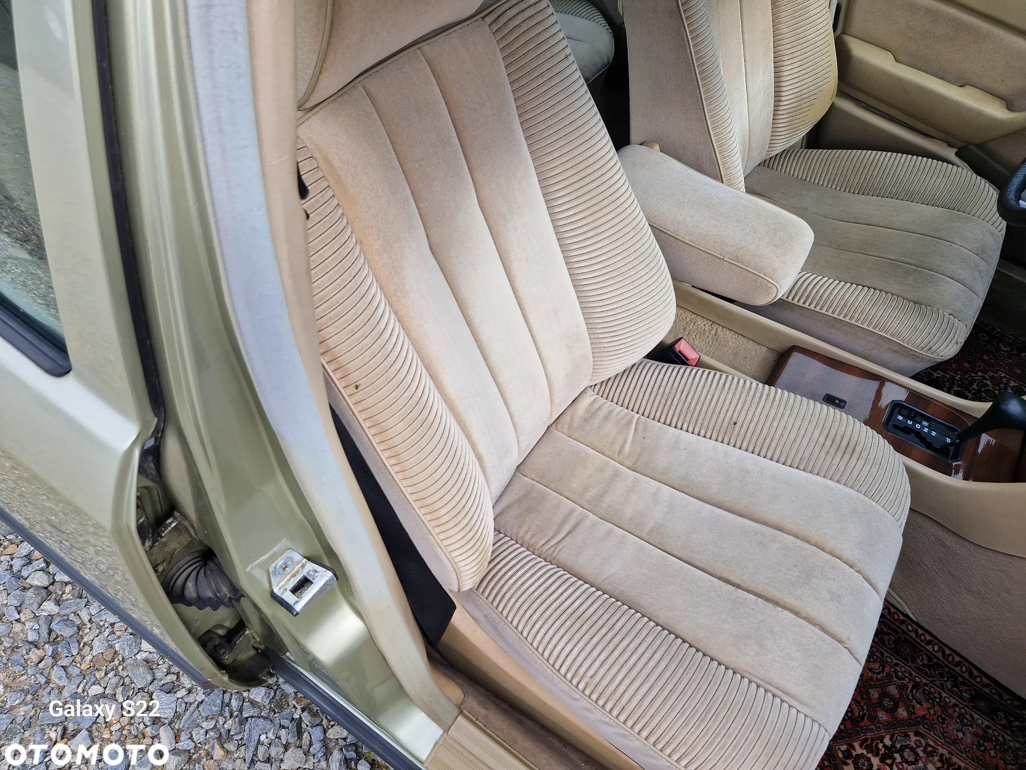 Mercedes-Benz W124 (1984-1993) - 13