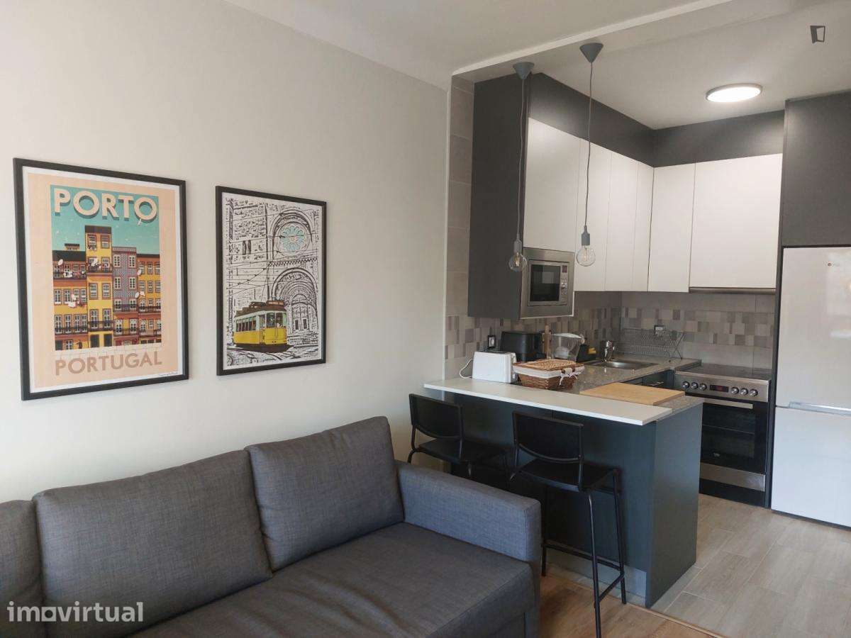 Apartamento com 1 quartos - localizado em Santo Ildefonso Porto - Grande imagem: 3/18