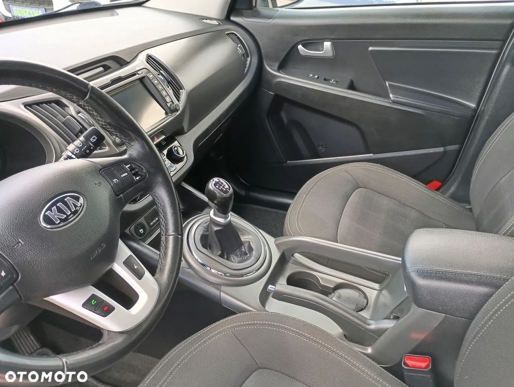 Kia Sportage - 16