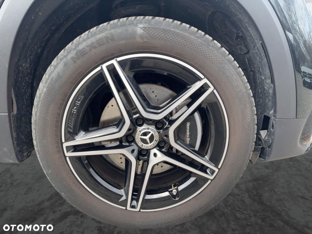 Mercedes-Benz GLB 200 AMG Line 7G-DCT - 10