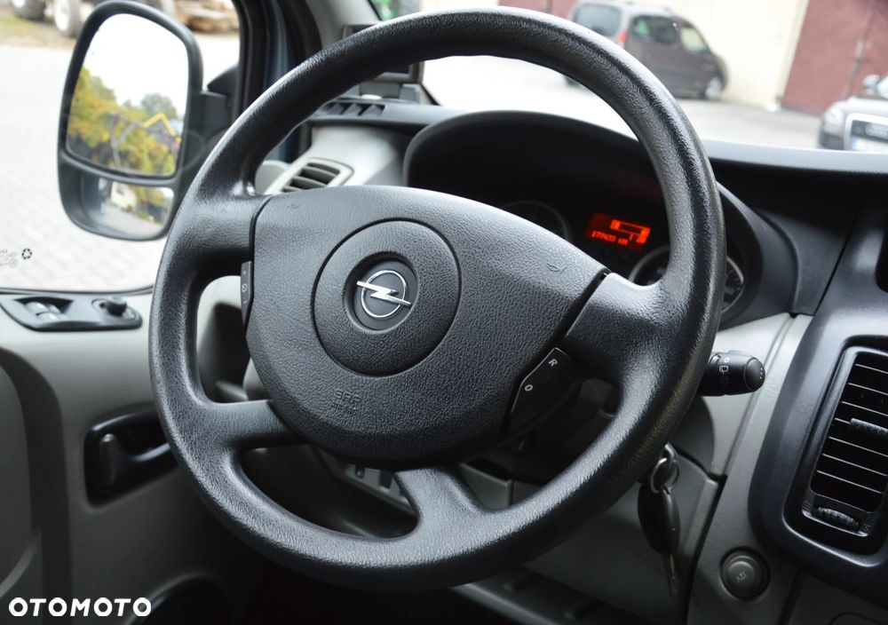 Opel Vivaro - 27