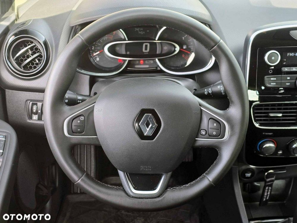 Renault Clio - 22
