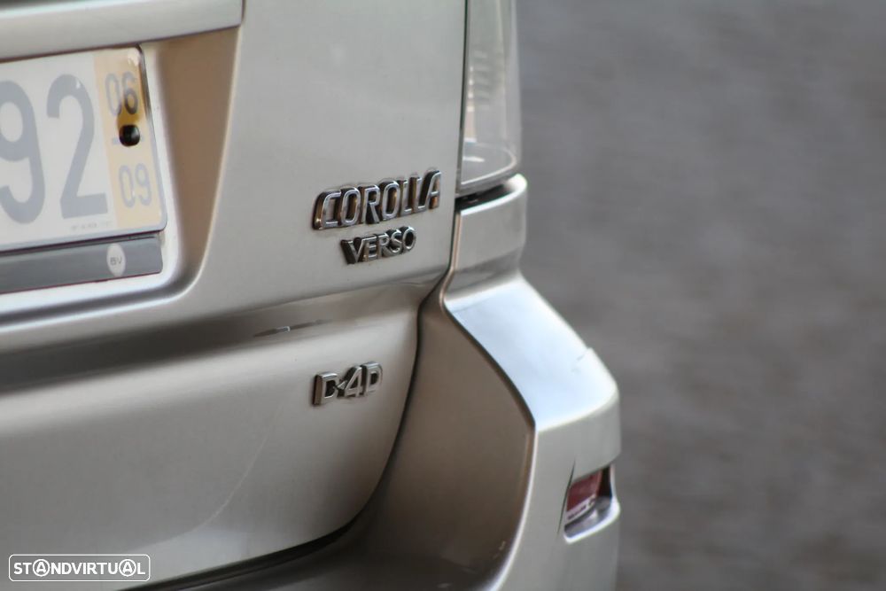 Toyota Corolla Verso 2.2 D-4D Sol - 17