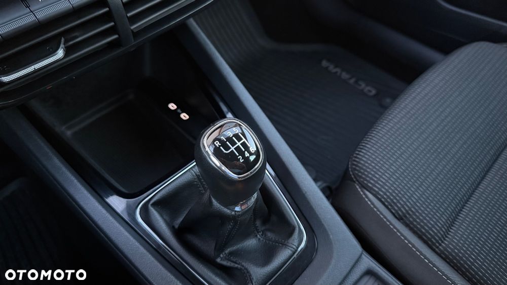 Skoda Octavia 2.0 TDI Ambition - 15