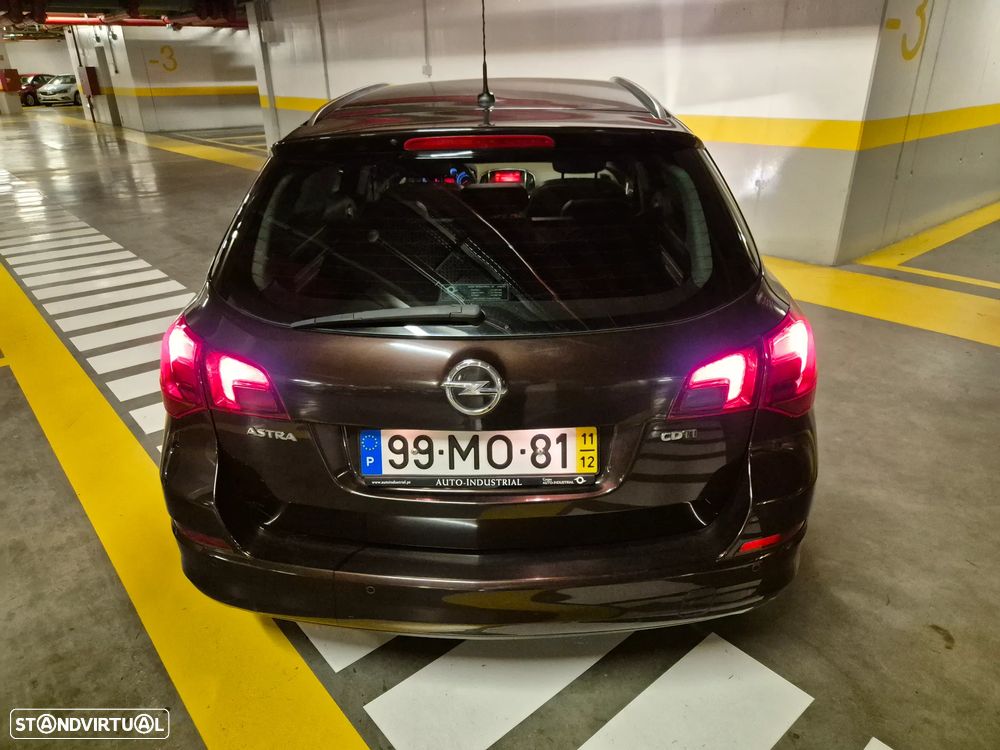 Opel Astra Sports Tourer 1.7 CDTi Cosmo - 14