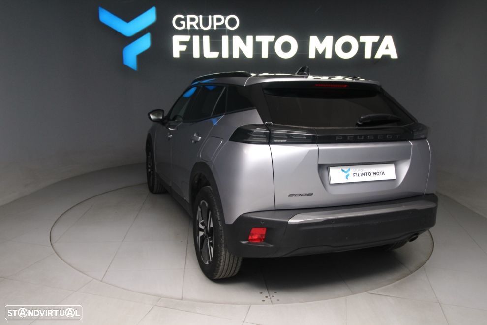 Peugeot 2008 1.2 PureTech Allure - 4