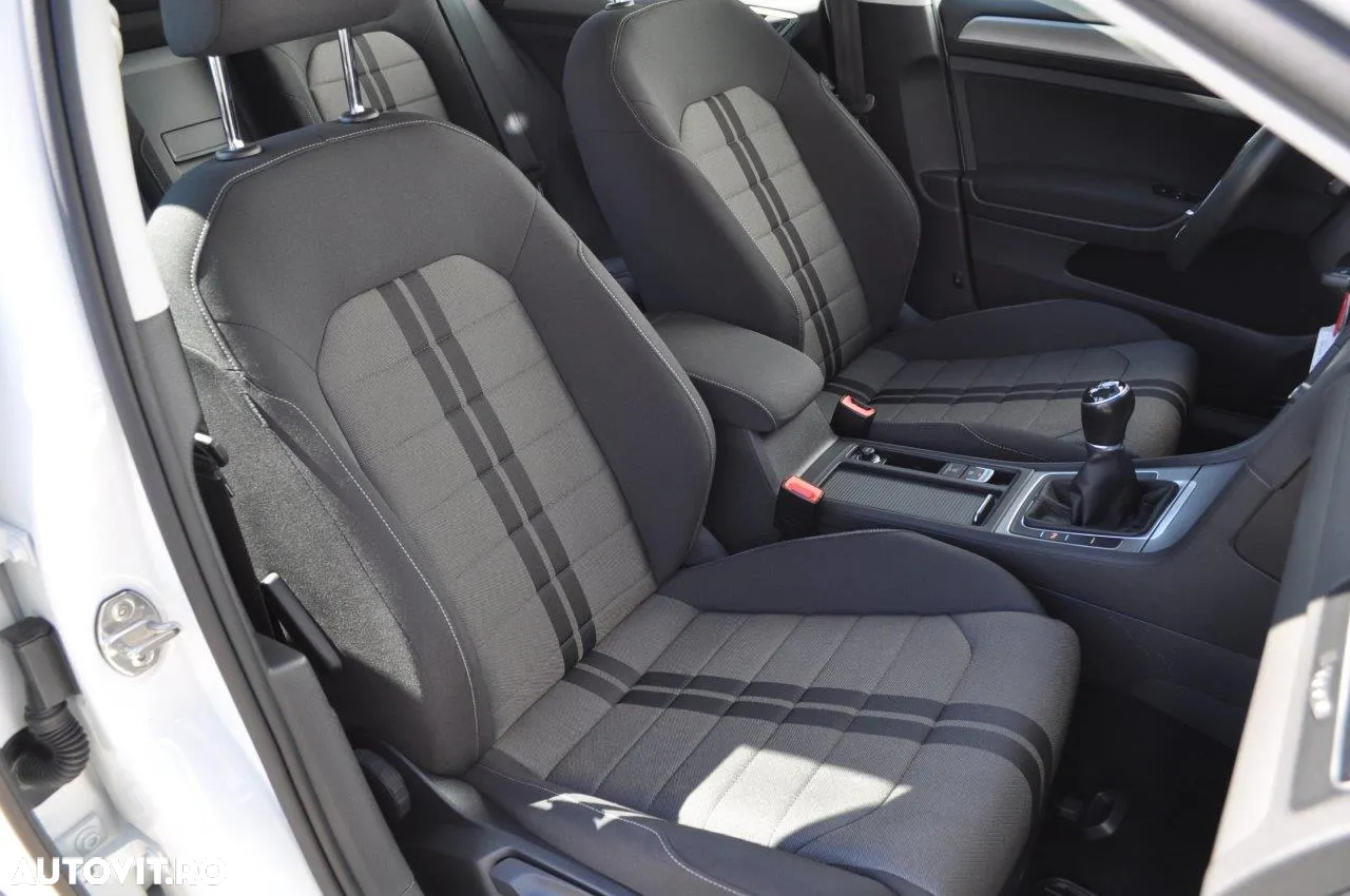 Volkswagen Golf 1.4 TSI BMT Comfortline - 18