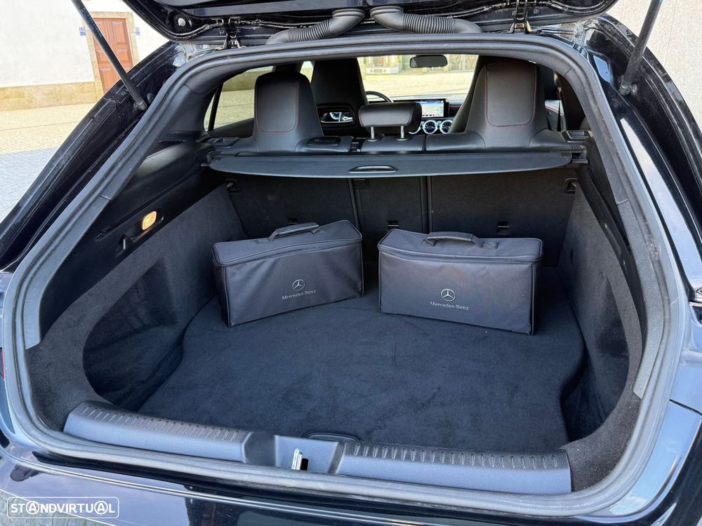 Mercedes-Benz CLA 250 e Shooting Brake AMG Line - 23