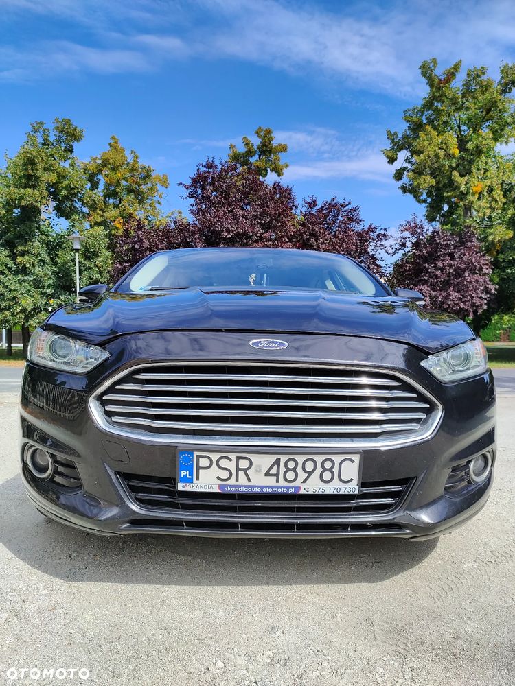 Ford Fusion - 2