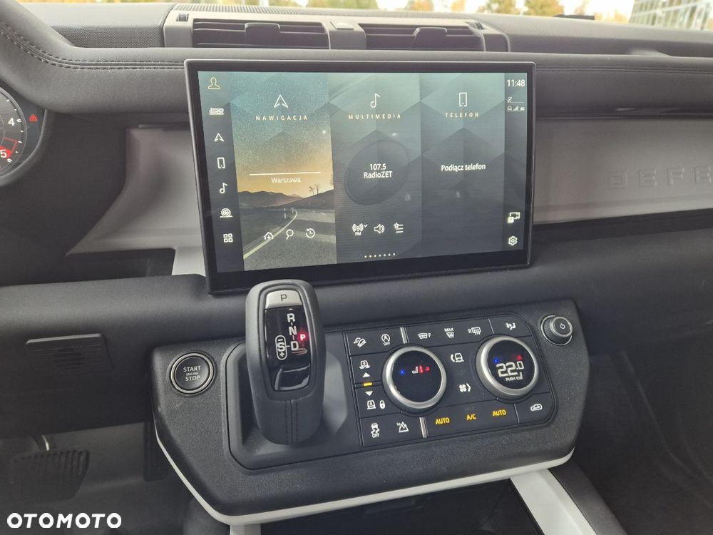 Land Rover Defender 110 D250 S - 11