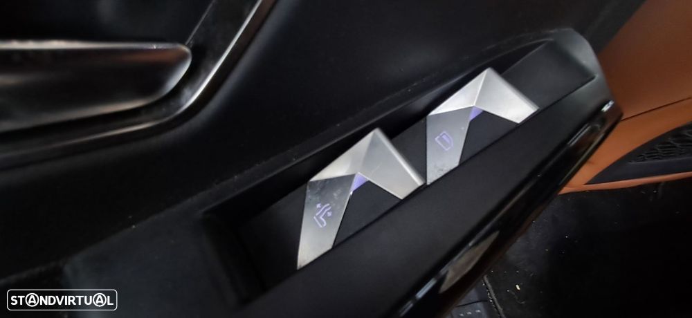 DS DS7 Crossback 1.6 THP Grand Chic EAT8 - 16