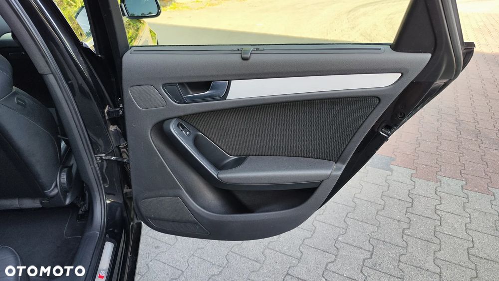 Audi A4 Avant 2.0 TDI DPF S line Sportpaket (plus) - 24