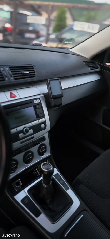 Volkswagen Passat 2.0 TDI DPF Highline - 14