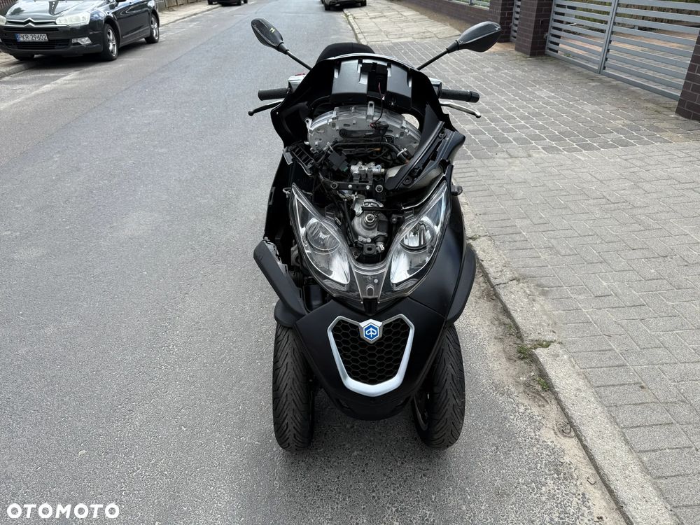 Piaggio MP-3 - 2