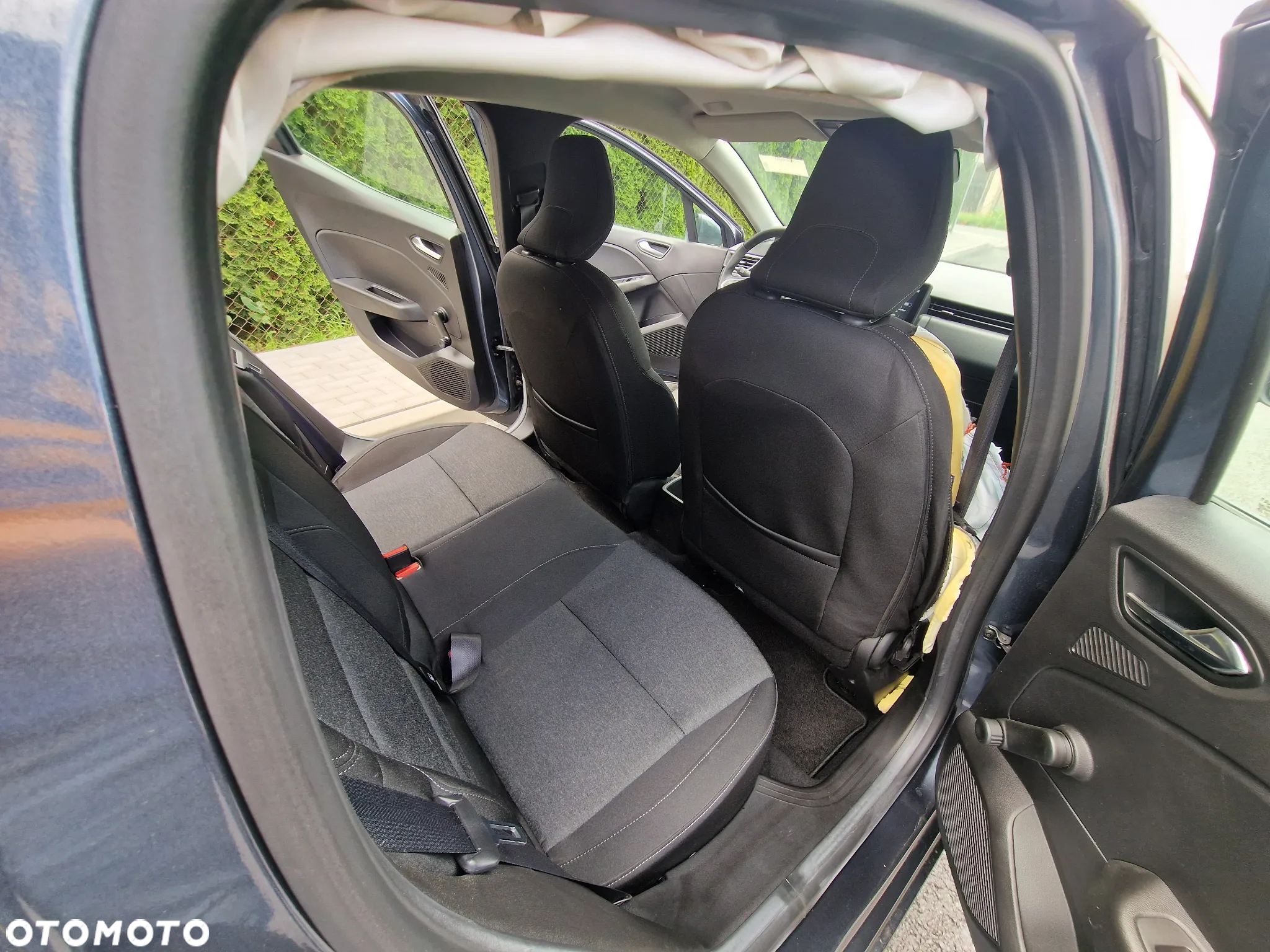 Renault Clio BLUE dCi 100 EVOLUTION - 12