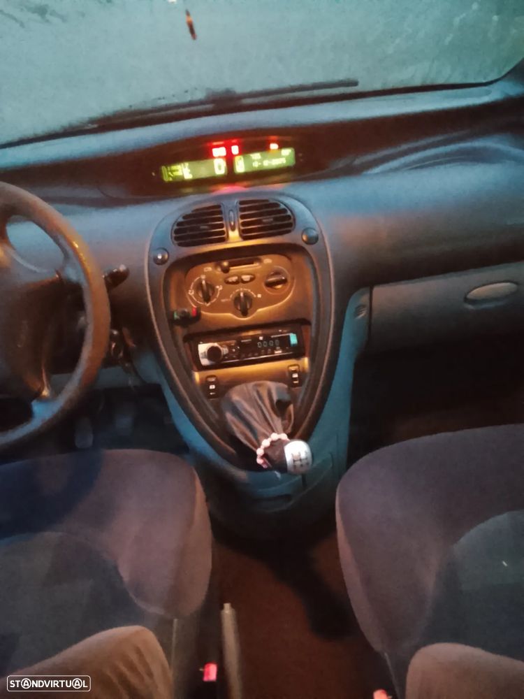 Citroën Xsara Picasso 2.0 HDi Confort - 7