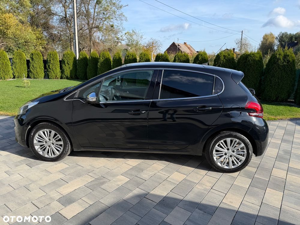 Peugeot 208 1.6 BlueHDi Allure S&S - 27