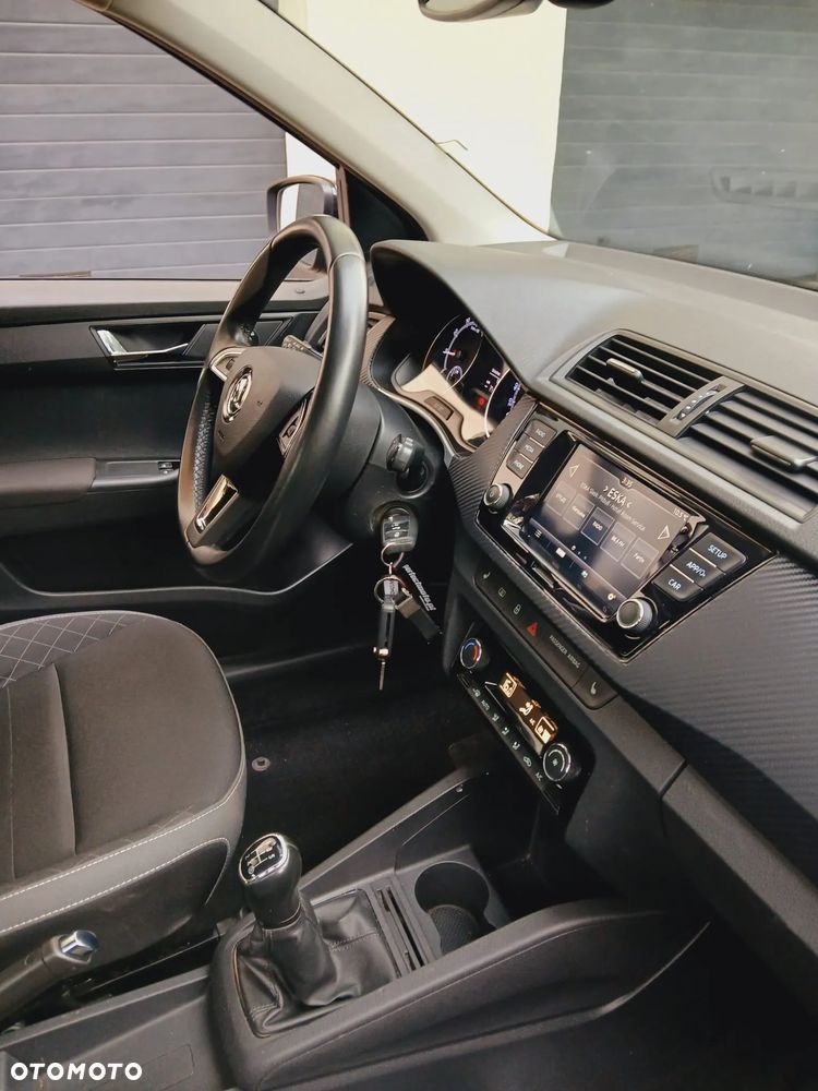 Skoda Fabia - 12