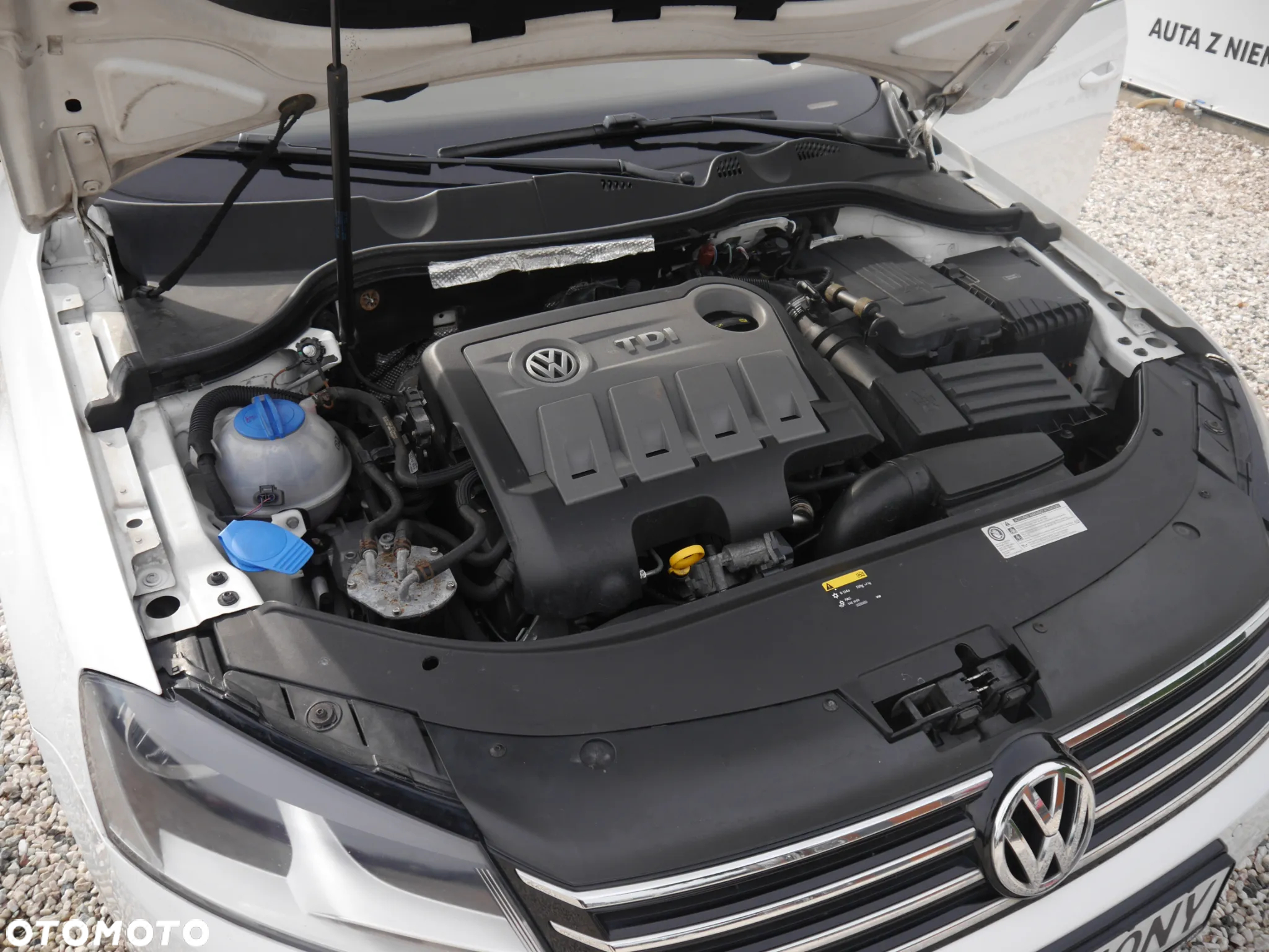 Volkswagen Passat Variant 2.0 TDI BlueMotion Technology Highline - 26