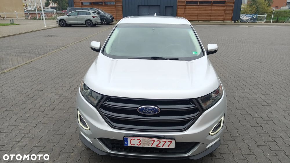Ford Edge - 2