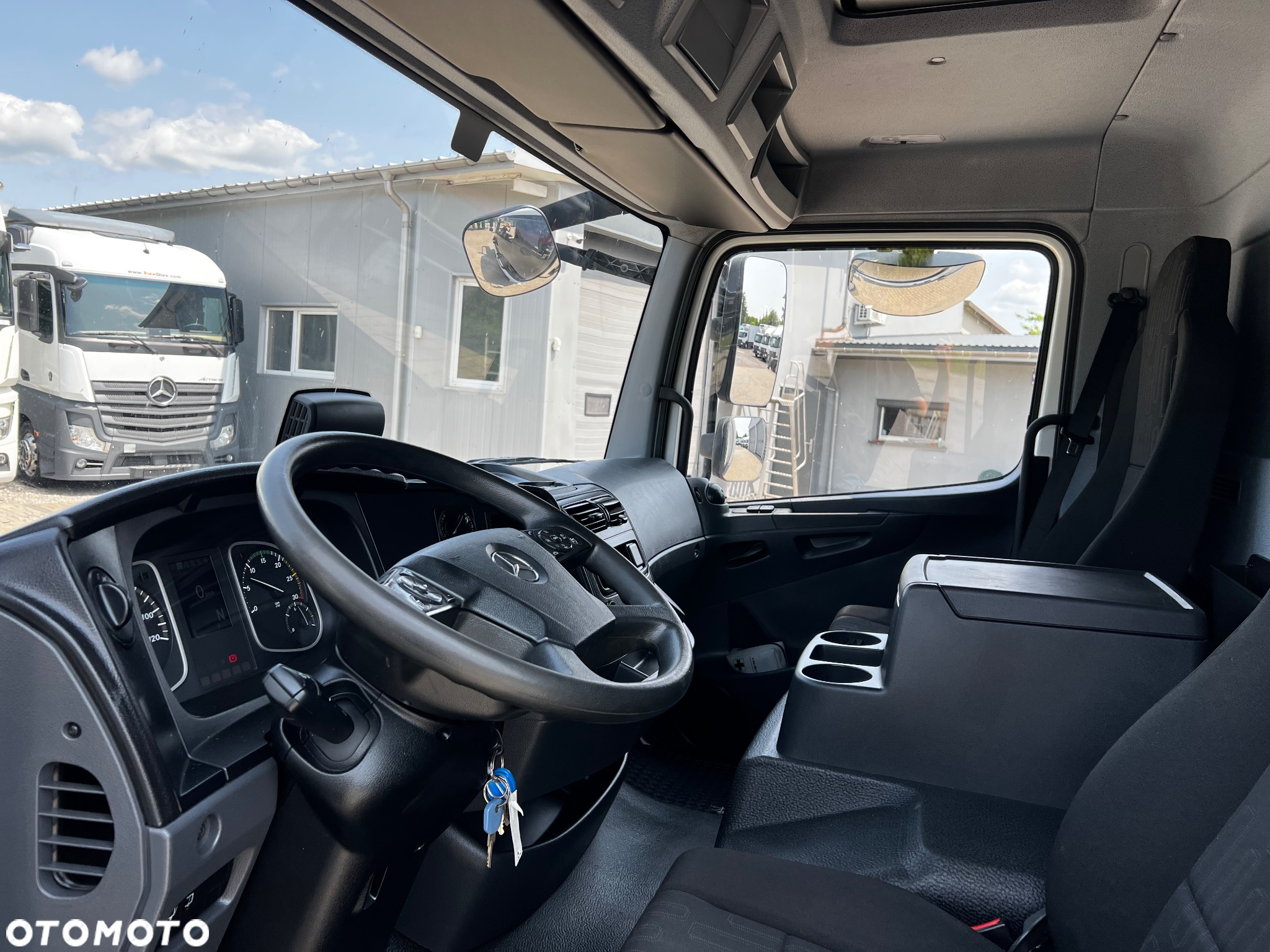 Mercedes-Benz ATEGO - 27