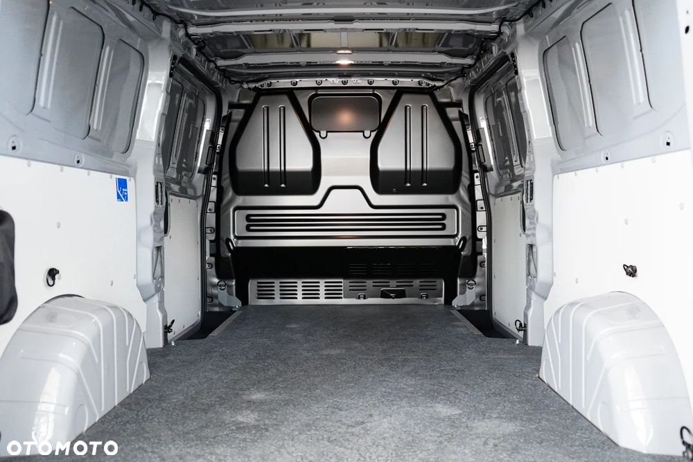 Volkswagen Transporter T7 - 22