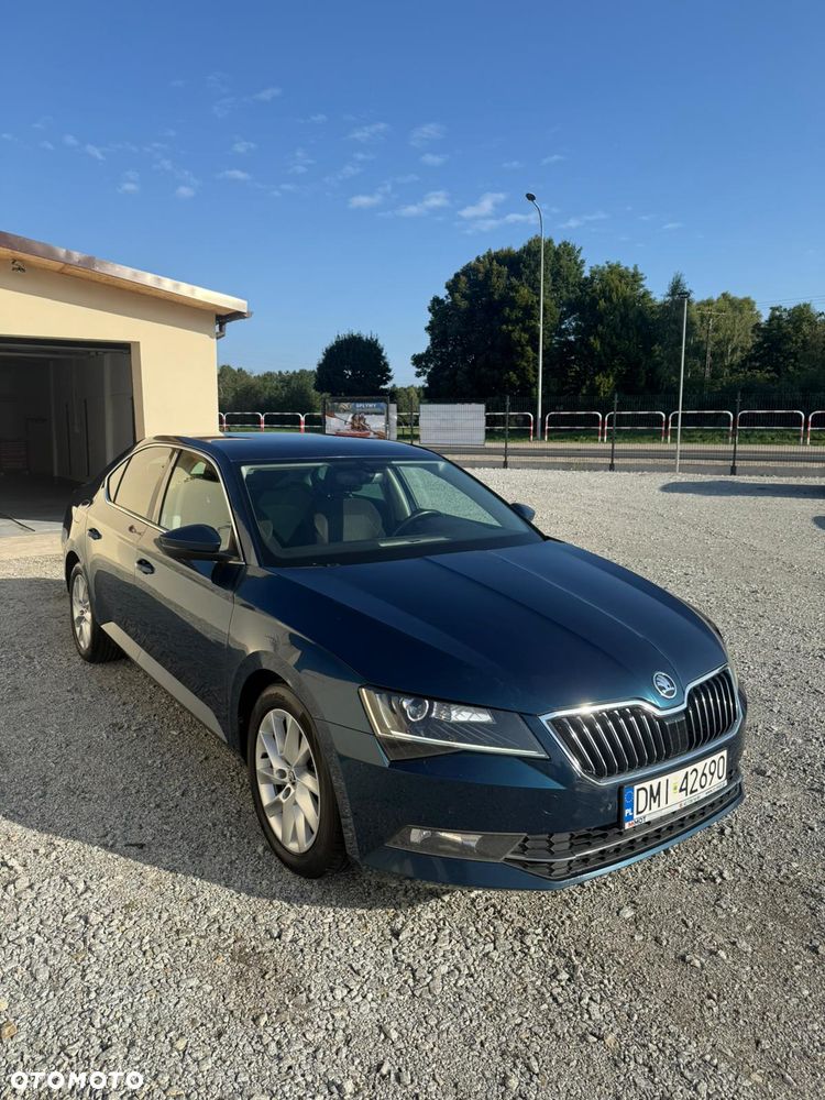 Skoda Superb 2.0 TDI Active DSG - 1