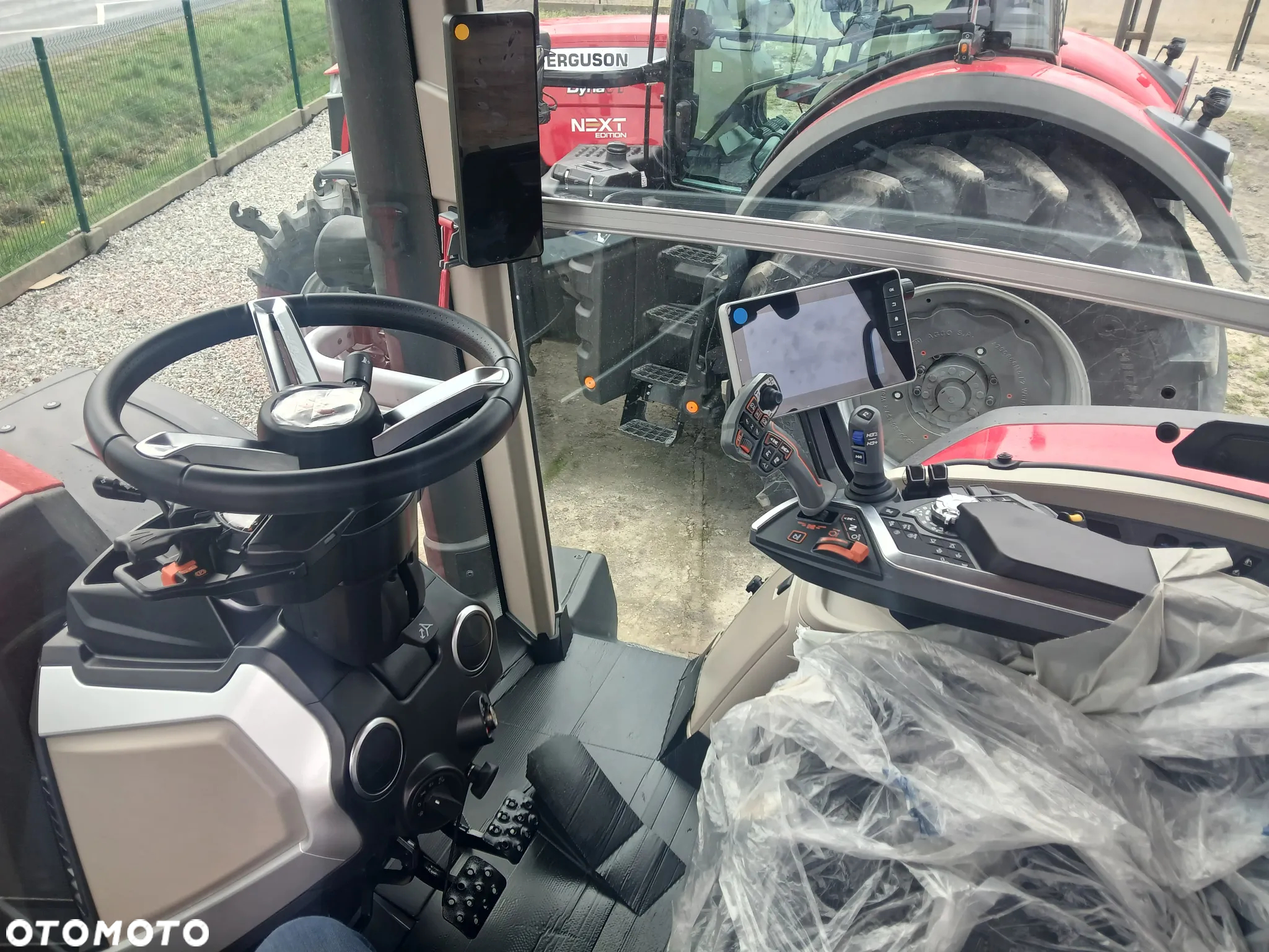 Massey Ferguson 8S.225 Dyna-7 - 6