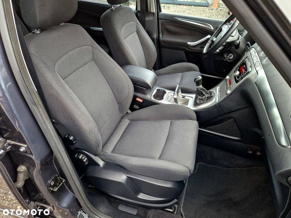 Ford S-Max 2.0 FF Titanium - 17