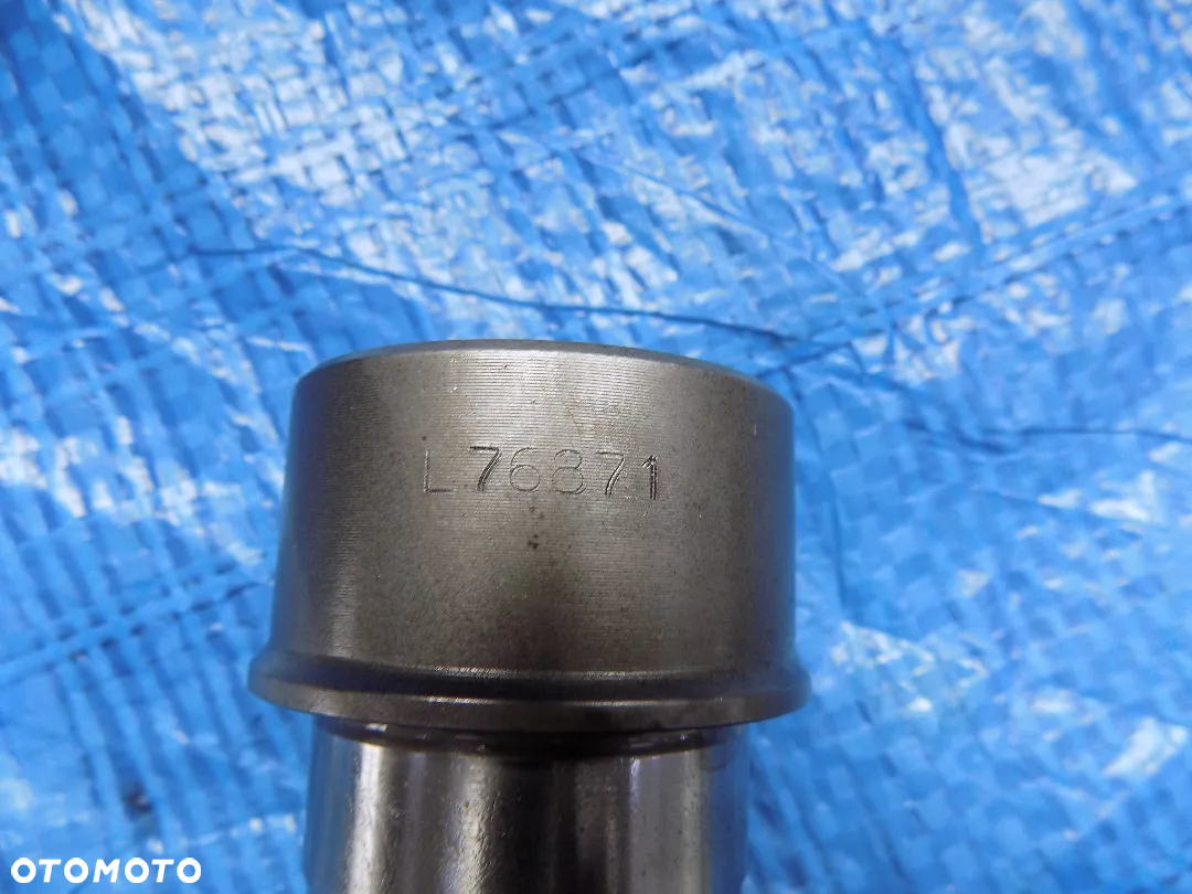 wałek pośredni l76871 john deere 6300 6100 6200 6400 - 5