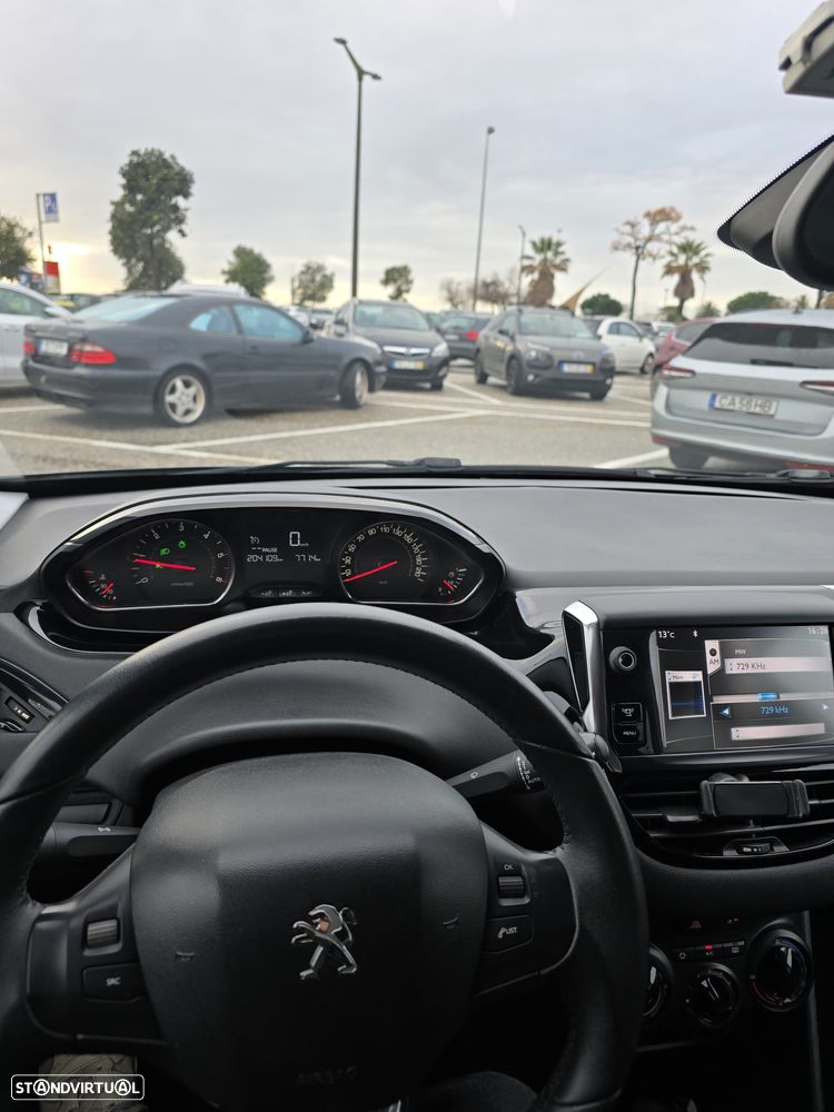 Peugeot 208 1.4 HDi - 6