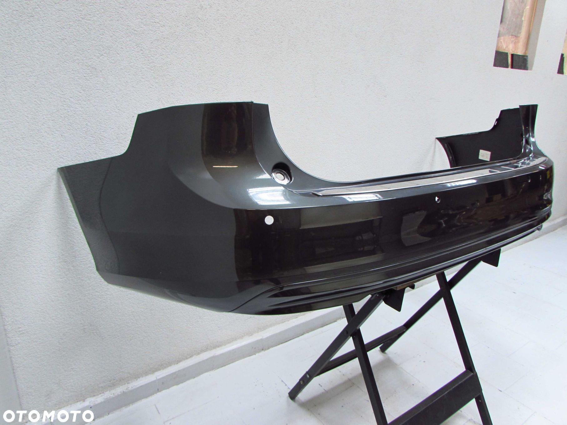 VOLVO V90 16- ZDERZAK TYL TYLNY 4X PDC LISTWA CHROM 724 - 4