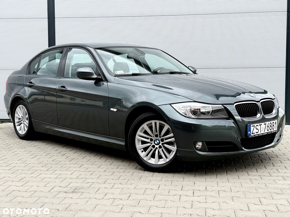 BMW Seria 3 320i Edition Sport - 11