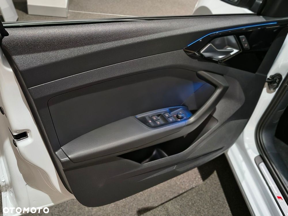 Audi A1 Sportback 30 TFSI Advanced S tronic - 12