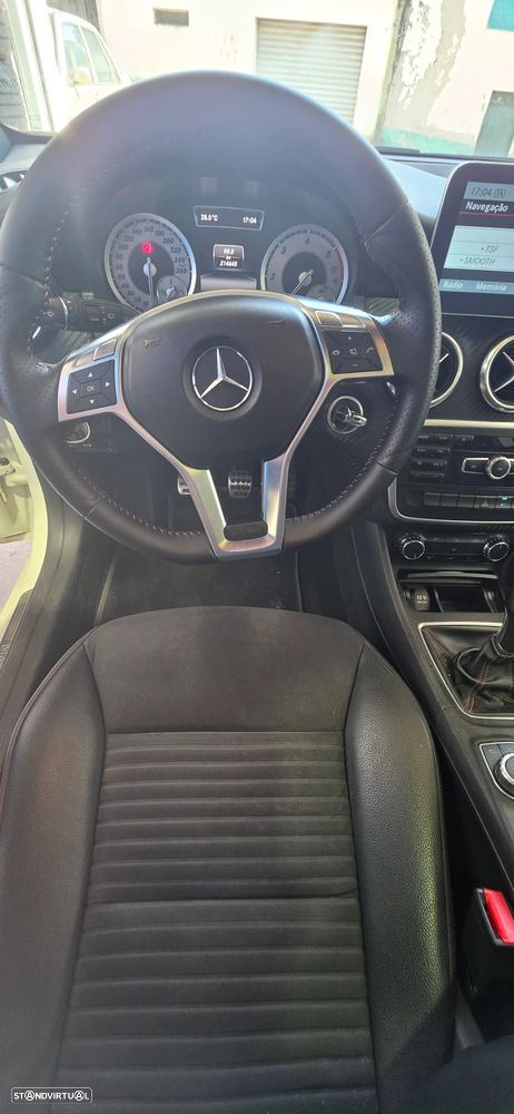 Mercedes-Benz A 180 CDI BE AMG Sport - 10